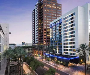 Photo 2 - AC Hotel by Marriott Phoenix Downtown