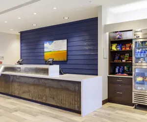 Photo 4 - SpringHill Suites by Marriott Topeka Southwest