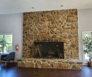 Photo 4 - The University Inn