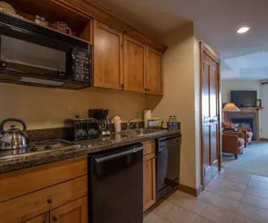 Photo 5 - Slopeside Studio Unit With Kitchenette Studio Bedroom Condo - No Cleaning Fee! by RedAwning