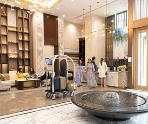 Photo 4 - Blossom Hotel Houston