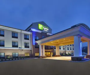 Photo 2 - Holiday Inn Express & Suites Wheeling, an IHG Hotel