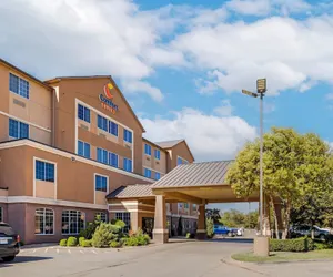 Photo 2 - Comfort Suites Waco North - Near University Area