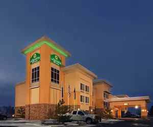 Photo 2 - La Quinta Inn & Suites by Wyndham Elk City