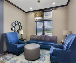 Photo 4 - Best Western Plus Williston Hotel & Suites