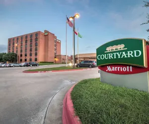 Photo 2 - Courtyard Killeen Marriott