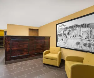 Photo 3 - Super 8 by Wyndham Diamondville Kemmerer