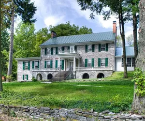 Photo 2 - Stocks Manor Bed and Breakfast