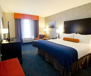 Photo 5 - Holiday Inn Express Hotel & Suites Knoxville West -Papermill, an IHG Hotel