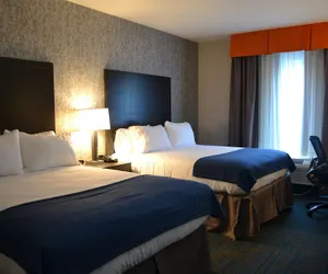 Photo 4 - Holiday Inn Express Hotel & Suites Knoxville West -Papermill, an IHG Hotel