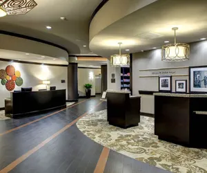 Photo 3 - Hampton Inn & Suites Baton Rouge Downtown