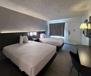 Photo 4 - Motel 6 - Las Vegas, NV