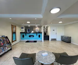 Photo 2 - Motel 6 - Las Vegas, NV