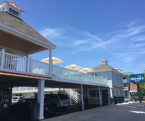 Photo 2 - White Marlin Inn