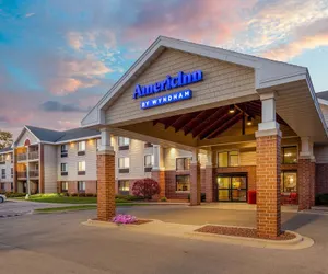 Photo 2 - AmericInn by Wyndham Madison South