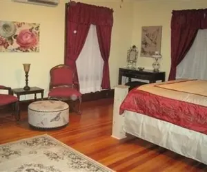 Photo 3 - Walton Manor Inn Bed & Breakfast