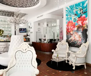 Photo 2 - Posh South Beach Hostel