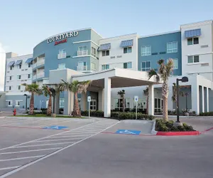 Photo 2 - Courtyard by Marriott Galveston Island