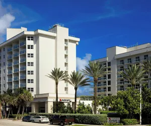 Photo 2 - Fort Lauderdale Marriott Pompano Beach Resort