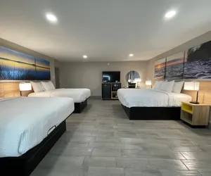 Photo 2 - Days Inn by Wyndham Sulphur Springs