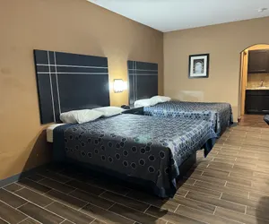 Photo 5 - Executive Inn and Suites