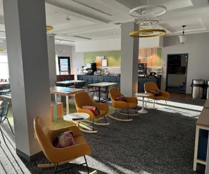 Photo 5 - Spark by Hilton Glendive