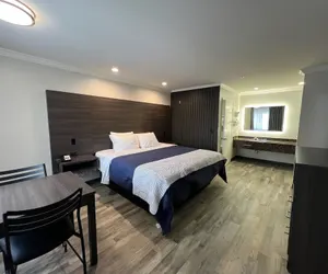 Photo 5 - Cloud 9 Inn LAX