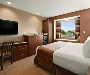 Photo 2 - Microtel Inn & Suites by Wyndham Wheeling at Highlands