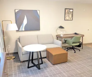 Photo 4 - Staybridge Suites Bismarck by IHG