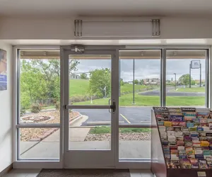 Photo 2 - Motel 6 Overland Park, KS