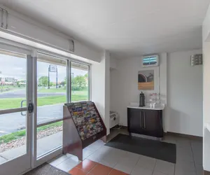 Photo 2 - Motel 6 Overland Park, KS