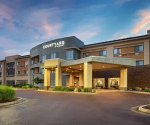 Photo 2 - Courtyard Mankato Marriott