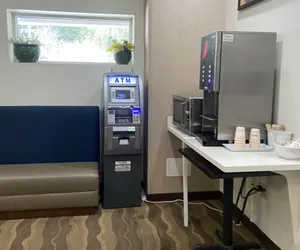 Photo 5 - Red Roof Inn Pittsburgh - McKnight Rd