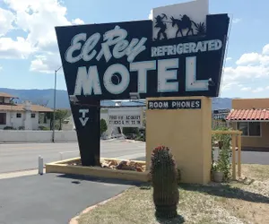 Photo 2 - El Rey Motel