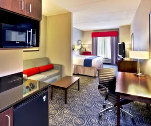 Photo 4 - Holiday Inn Express & Suites Oak Ridge, an IHG Hotel