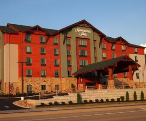 Photo 2 - Hampton Inn Pigeon Forge