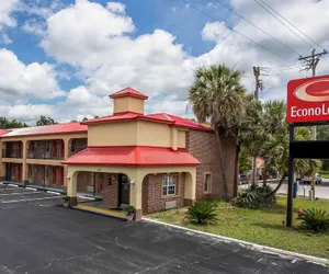 Photo 2 - Econo Lodge