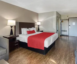 Photo 2 - Surestay By Best Western Greenville