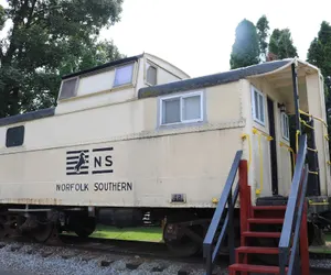 Photo 4 - Red Caboose Motel