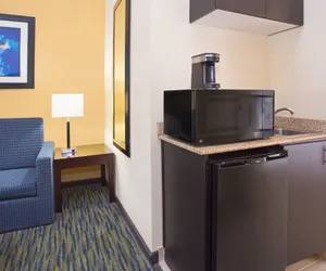 Photo 5 - Holiday Inn Express Hotel & Suites Denver North - Thornton, an IHG Hotel