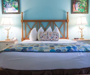 Photo 5 - Barefoot Suites