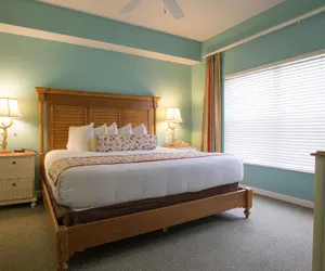 Photo 4 - Barefoot Suites