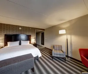 Photo 5 - Hampton Inn Neptune/Wall