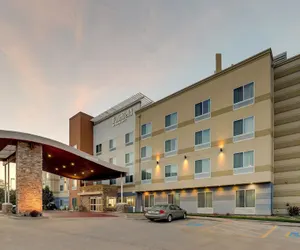 Photo 2 - Fairfield Inn & Suites Hutchinson