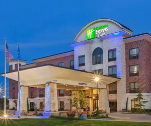 Photo 2 - Holiday Inn Express & Suites Duncan, an IHG Hotel