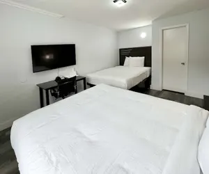 Photo 4 - Motel 6 Santa Cruz, CA