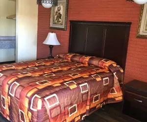 Photo 2 - Economy Inn