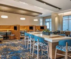 Photo 3 - Courtyard by Marriott Fort Lauderdale Downtown