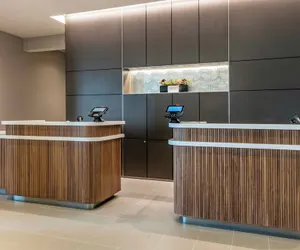 Photo 2 - Courtyard by Marriott Fort Lauderdale Downtown