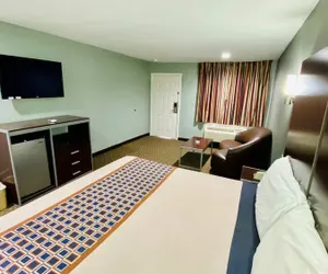 Photo 5 - Home Place Inn & Suites